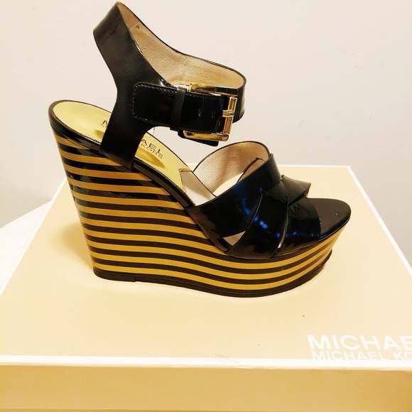 Michael Kors Shoes - NEW Michael Kors “Adalia” sandals, women’s size 6